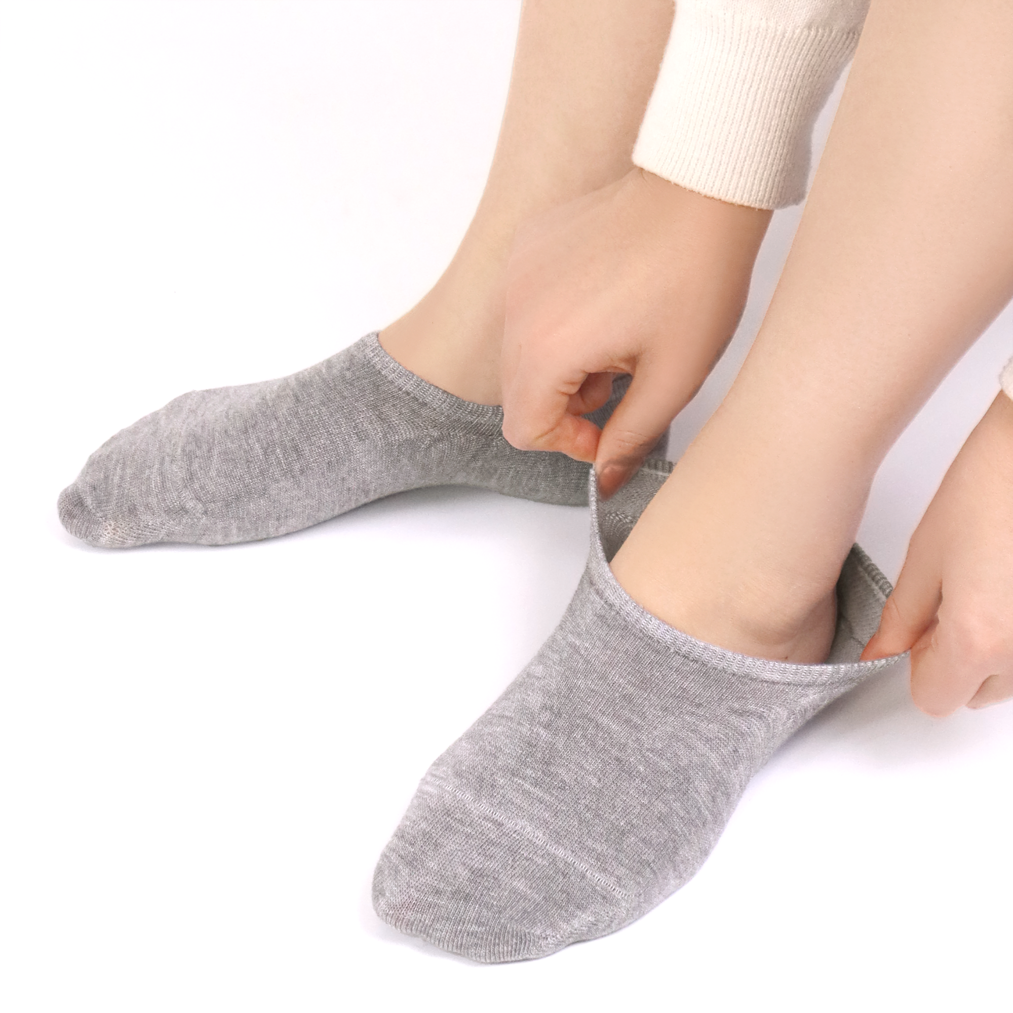 Low Cut Thin Womens Viscose Bamboo Socks No Show Invisible Non Slip with Grips Lightweight Liner Flats 6 Pairs