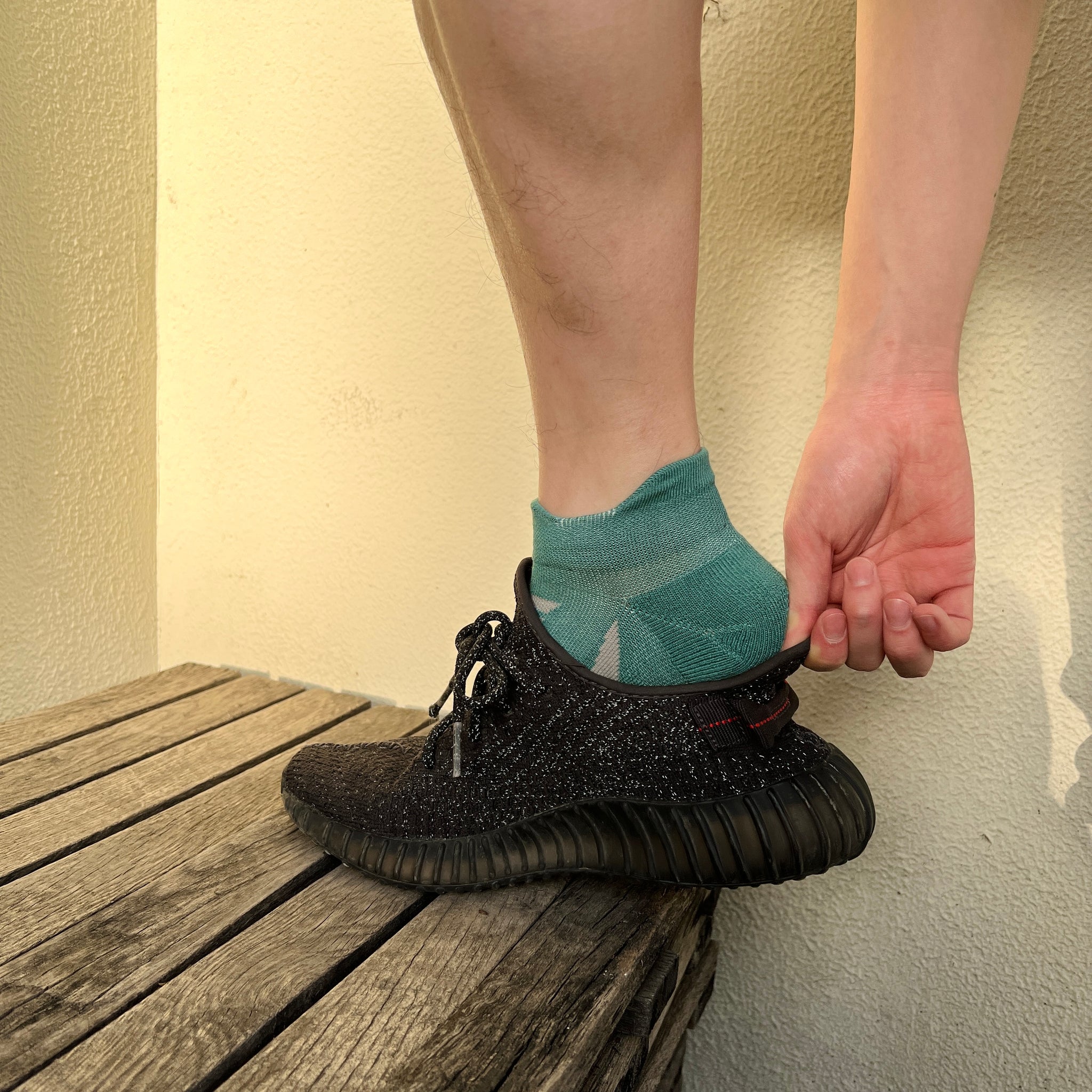 SERISIMPLE Low Cut Performance Cotton Bamboo Socks Padding Athletic Cushion Compression Wicking Running Men Women 3 Pairs