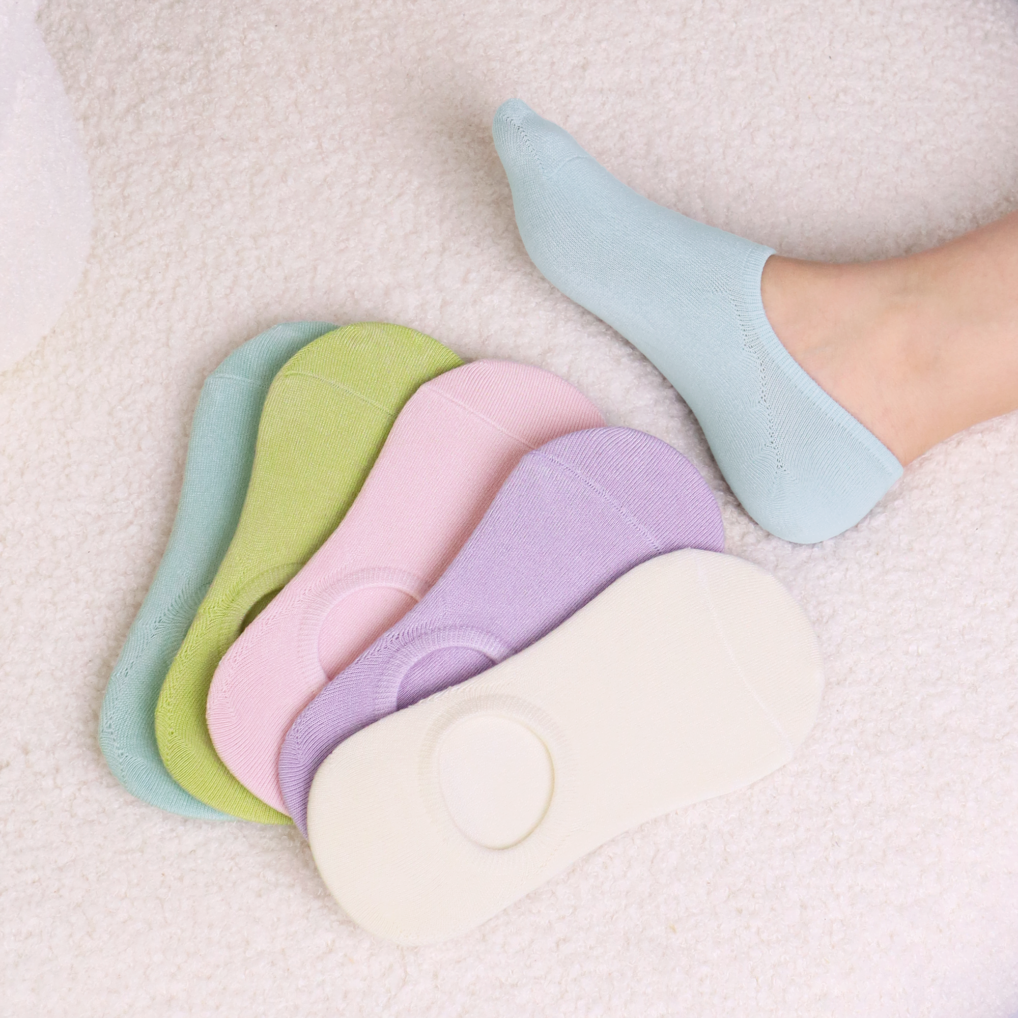 Low Cut Thin Womens Viscose Bamboo Socks No Show Invisible Non Slip with Grips Lightweight Liner Flats 6 Pairs