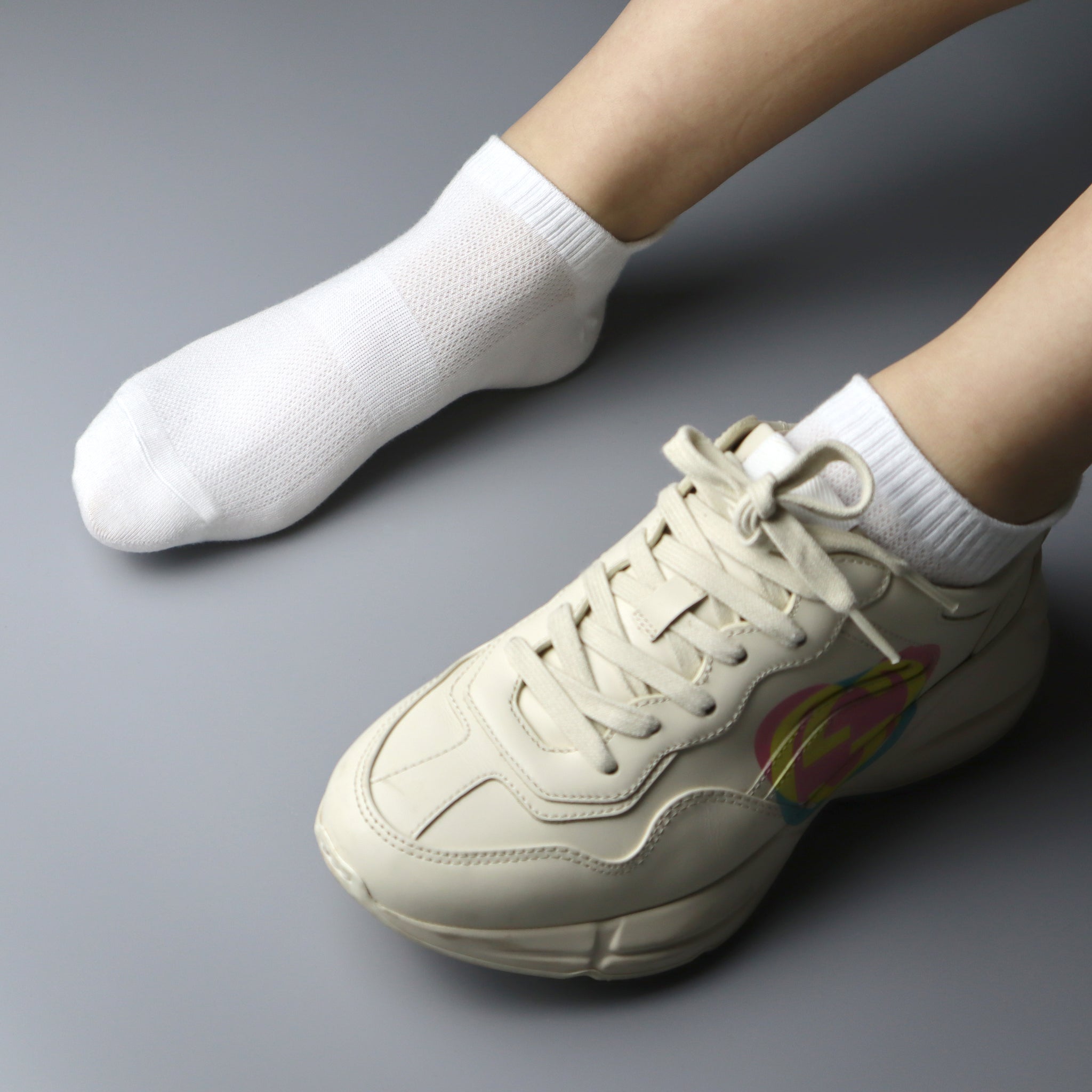 Women Ultra Thin Socks Bamboo Low Cut No Show Ventilating Low Ankle Anti Odor Arch Support Mesh Socks 5 Pairs