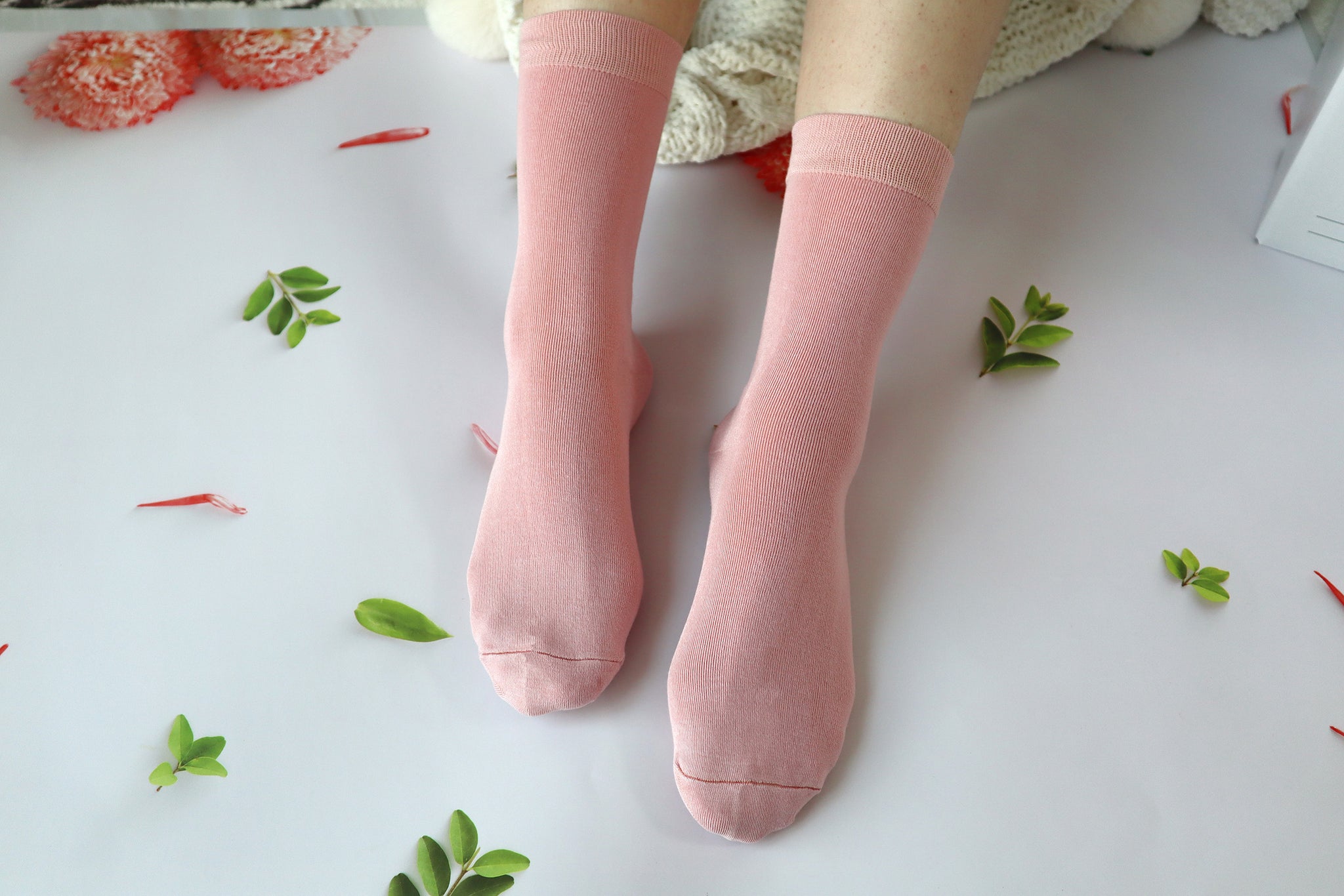 Women's Soft Thin Bamboo Crew Socks, Fit Stretchy Casual, Business, Dress Calf Sock 5 Pairs