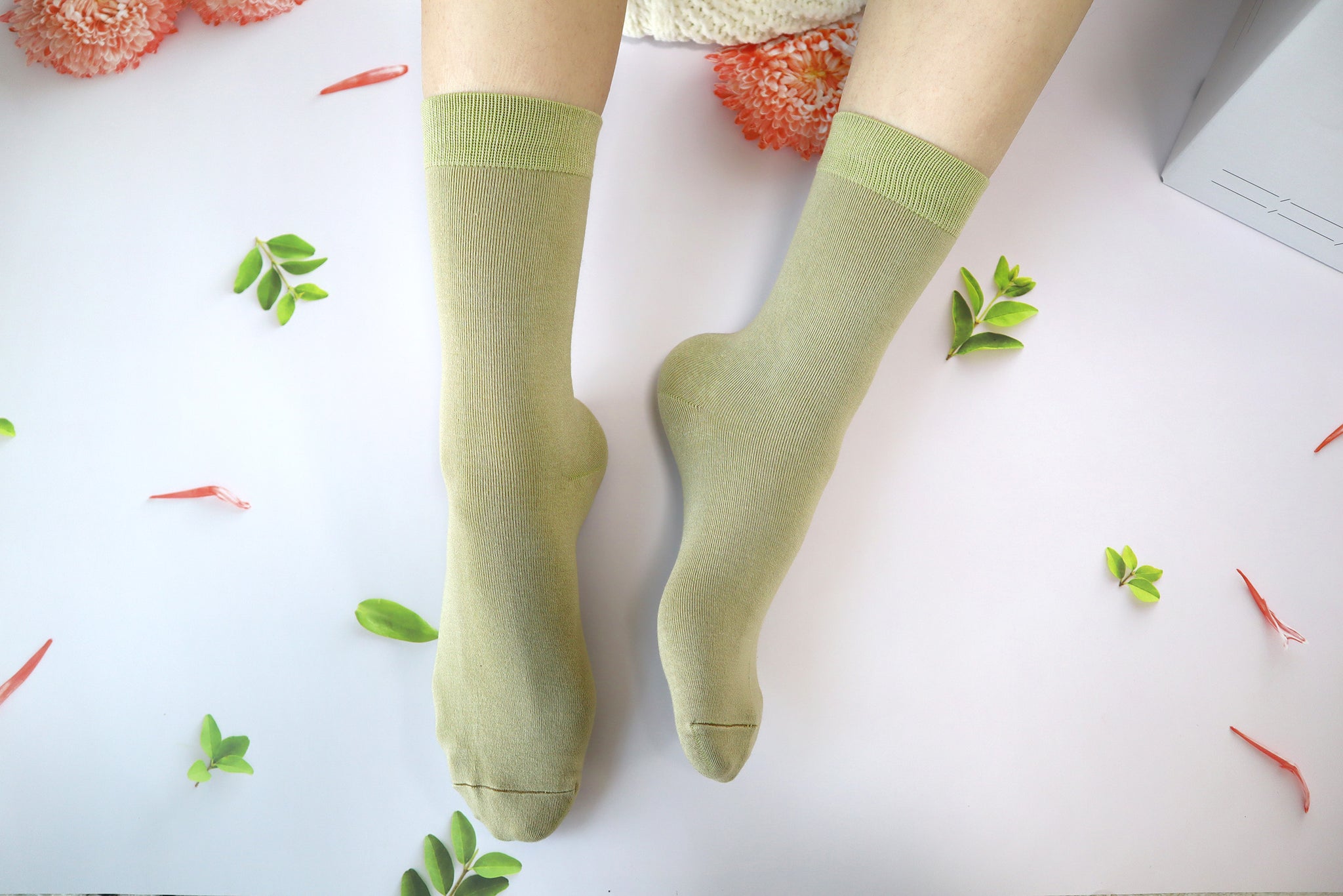 Women's Soft Thin Bamboo Crew Socks, Fit Stretchy Casual, Business, Dress Calf Sock 5 Pairs